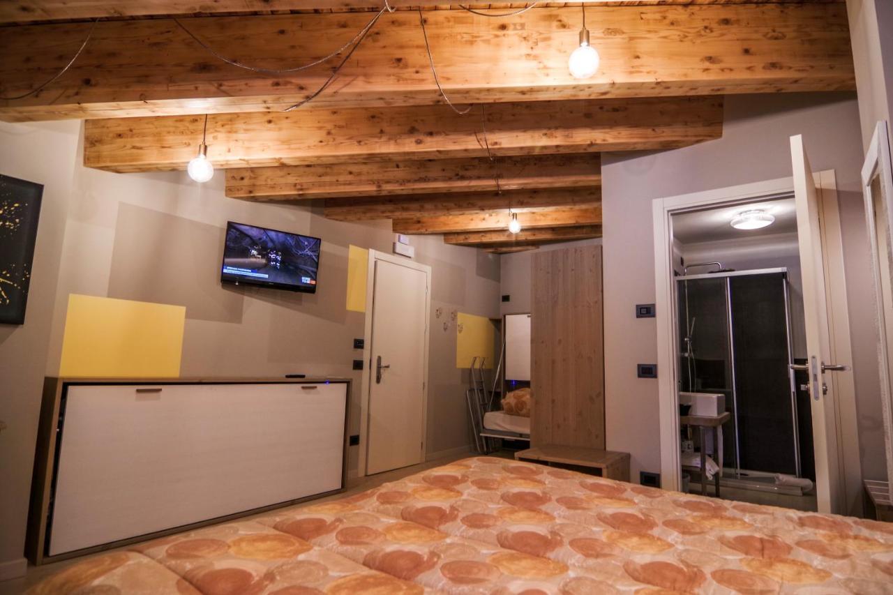 Laghetto Hotel 3*
